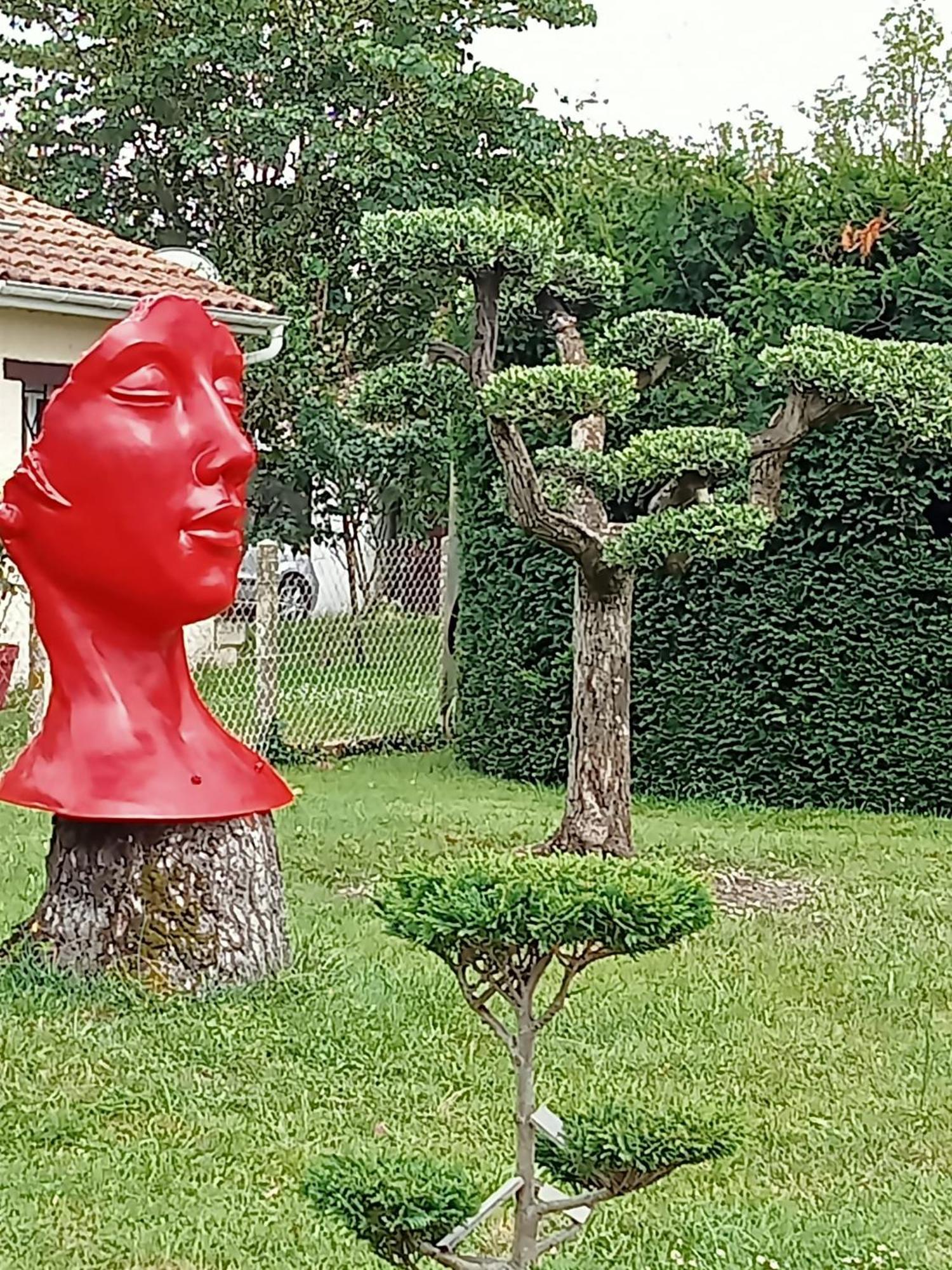 Pause Quelque Part Au Jardin Des érables Et Des Niwakis * Saint-Medard-de-Guizieres